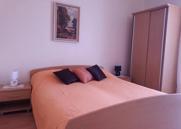 Guest House Jelsa